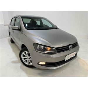 VOLKSWAGEN VOYAGE - Carro